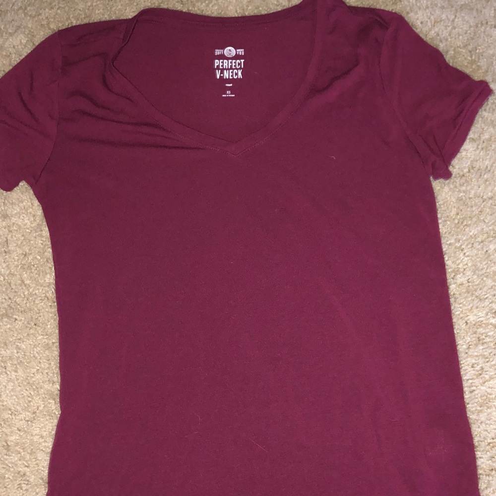 Burgundy V-Neck Tshirt